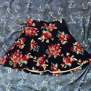 ✨Host Pick!✨ NWOT Charlotte Russe Navy Floral Pattern Skater Skirt